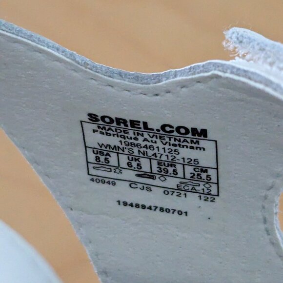 NEW SOREL Women's White Roaming Multi Strap Sandals - Picture 5 of 5